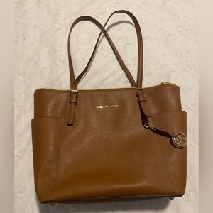 Tan Michael Kors Shoulder Bag